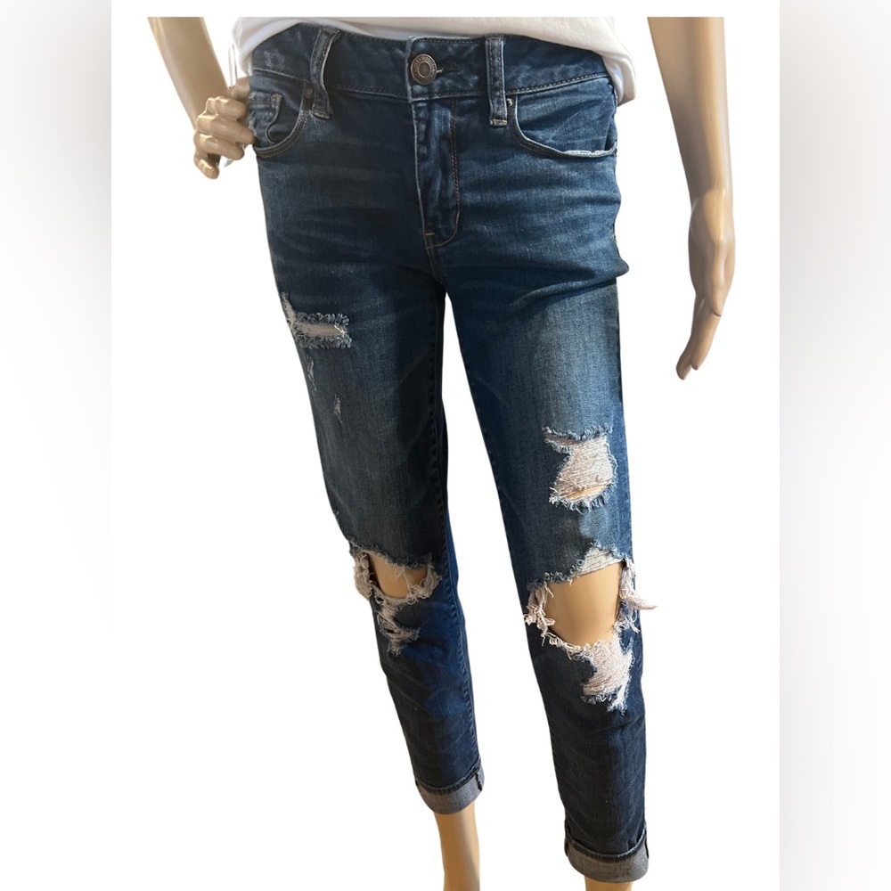 American Eagle distressed Jeans